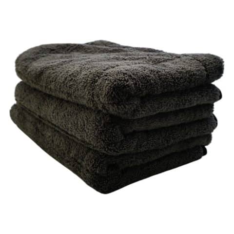 Das Mikrofaser Tuch 90x60cm 600GSM vereint außergewöhnliche Saugkraft, Langlebigkeit und Vielseitigkeit, um selbst die anspruchsvollsten Reinigungsaufgaben zu meistern.