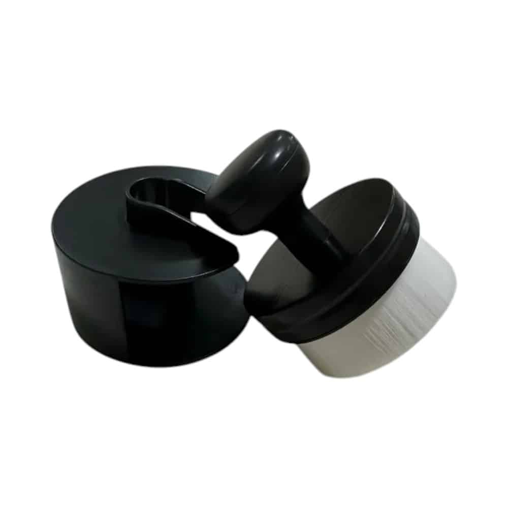 Die Premium Auto Detailbürste für Reifen ist das ideale Autopflege-Werkzeug zur schonenden Reinigung von Felgen und zur Entfernung von Reifenschmutz.