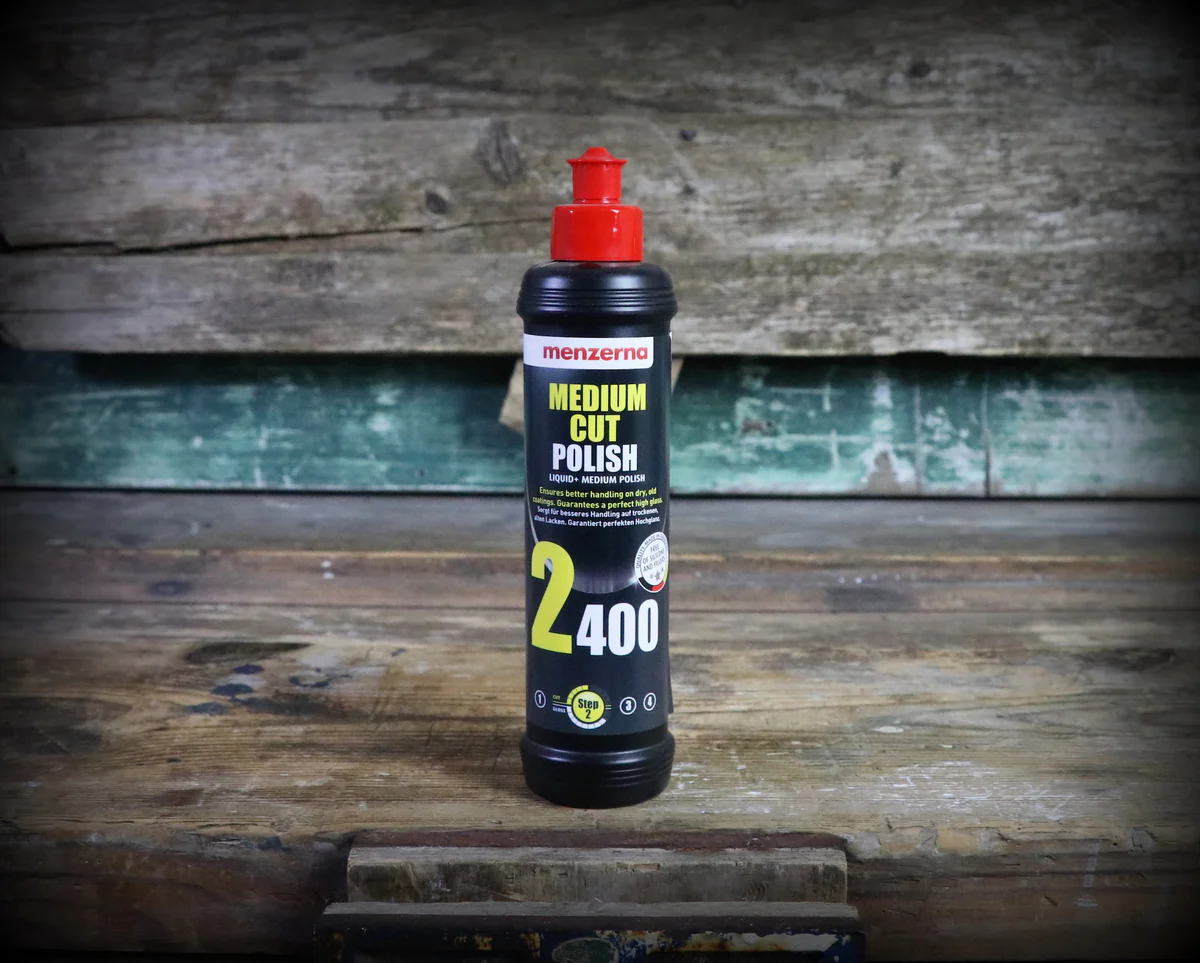 Menzerna - Medium Cut Polish 2400 - 250 ml 3 Medium Cut Polish 2400 - 250 ml